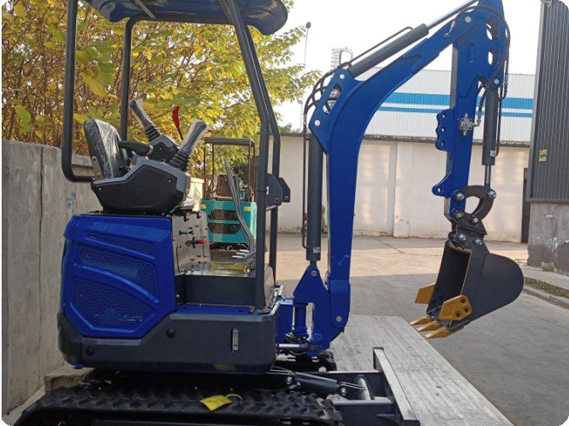 T18 Mini Excavator (Larger Chassis) image 1
