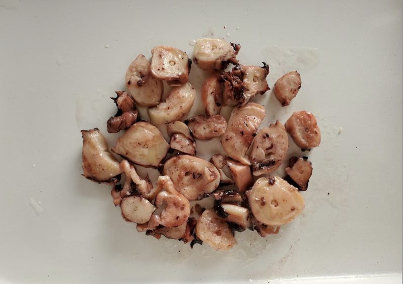 canned squid image 1